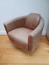 Contemporary Aviator Style Tan Leather Tub Chair