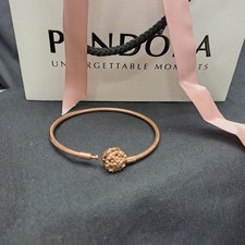 Pandora Rose Gold Bangle Moments Sparkling Snowflake