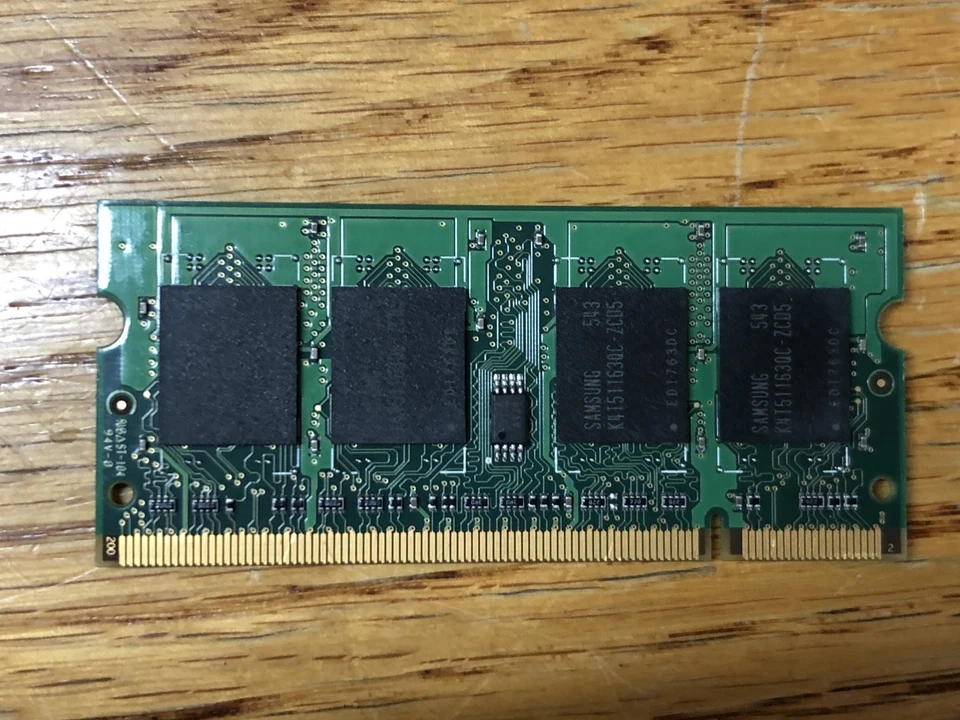 Samsung 1 @ 512 mb PC2 - 4200 RAM / Memory - Image 2 of 2