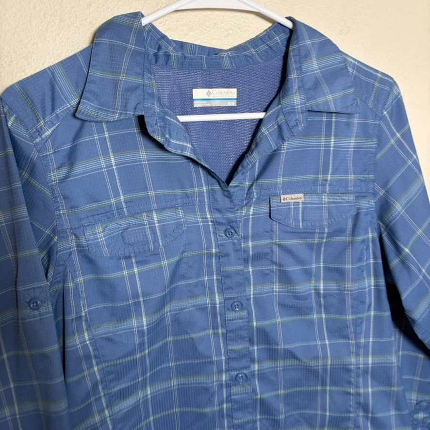 Camisa deportiva Columbia para mujer mediana azul a cuadros con botones manga larga cuello Foto 2 de 4