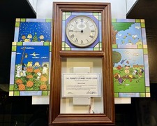 Peanuts Stained Glass Wall Clock All 4 Seasons Light Up Danbury Mint Snoopy