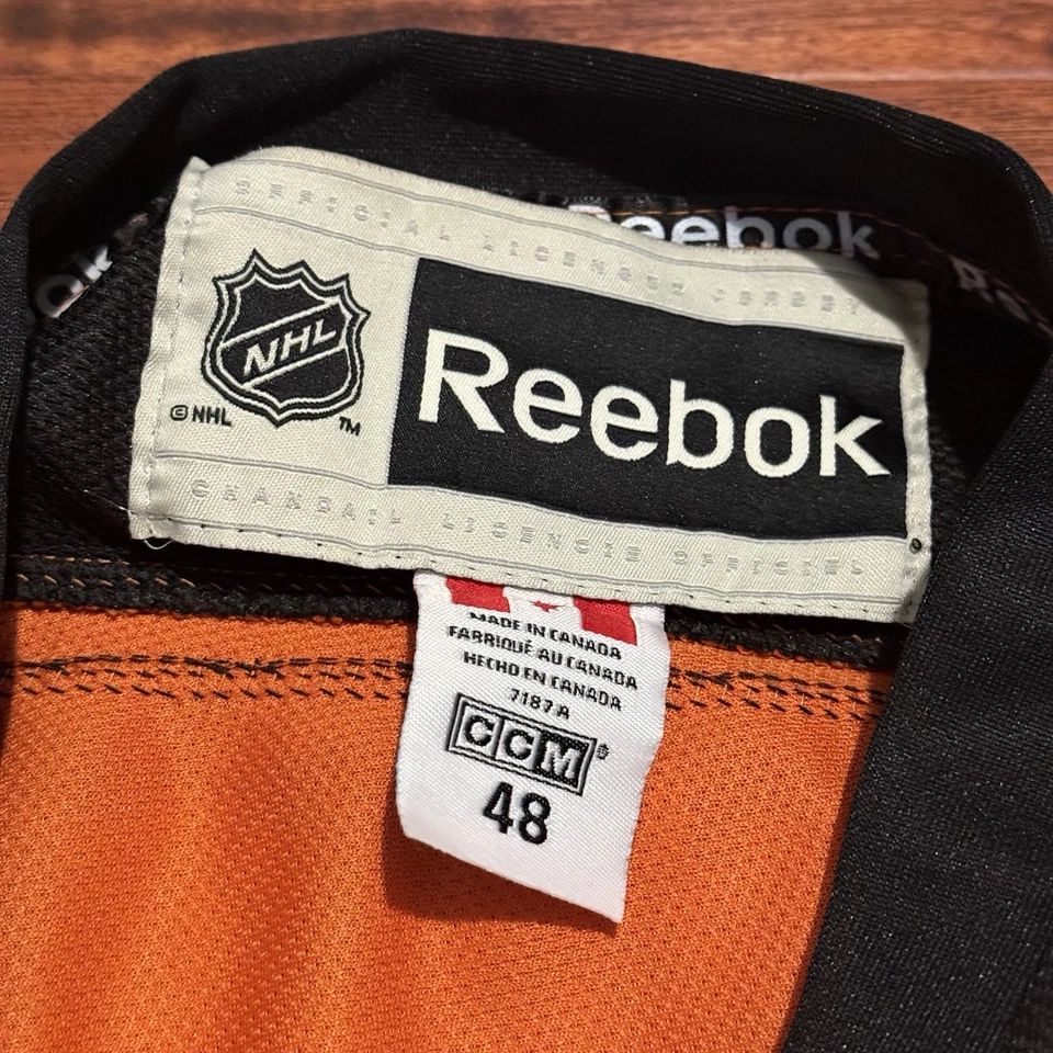 Reebok CCM Claude Giroux Philadelphia Flyers 2012 Winter Classic Jersey 48 - Image 3 of 4
