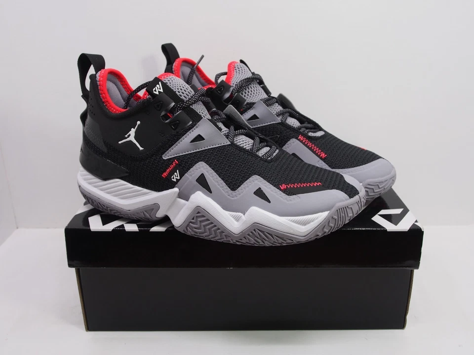 Zapatillas Jordan Westbrook One Take negras cemento talla 9,5 Foto 2 de 4