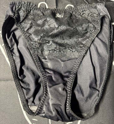 VINTAGE OLGA SECOND SKIN  PANTY!   BLACK.    SMALL