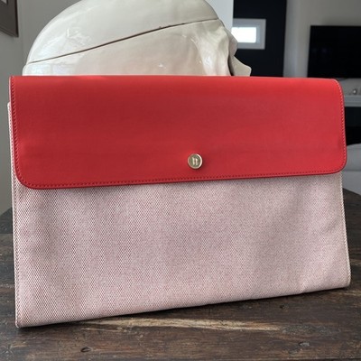 Paravel iPad Case. Red leather, Magnetic closure.