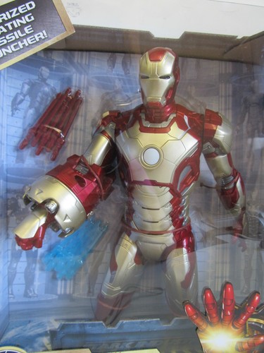 Marvel Sonic Blasting Iron Man 3 Actionfigur mit Raketenstartlichtern & Sound! - Bild 2 von 12