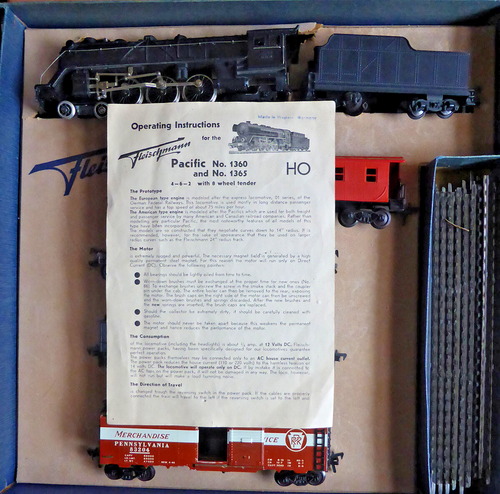 Fleischmann 1365/4 G ; US-Güterzug mit Lok 1365, sehr gut in OVP /X634 - Bild 5 von 6