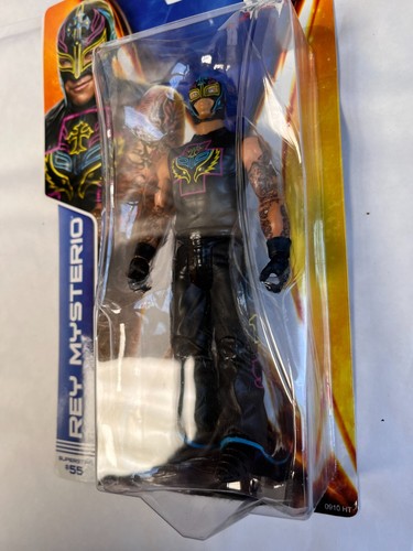 BNIB WWE REY MYSTERIO MATTEL WRESTLING ACTION FIGURE BASIC SERIES 43 #55 - Picture 4 of 5
