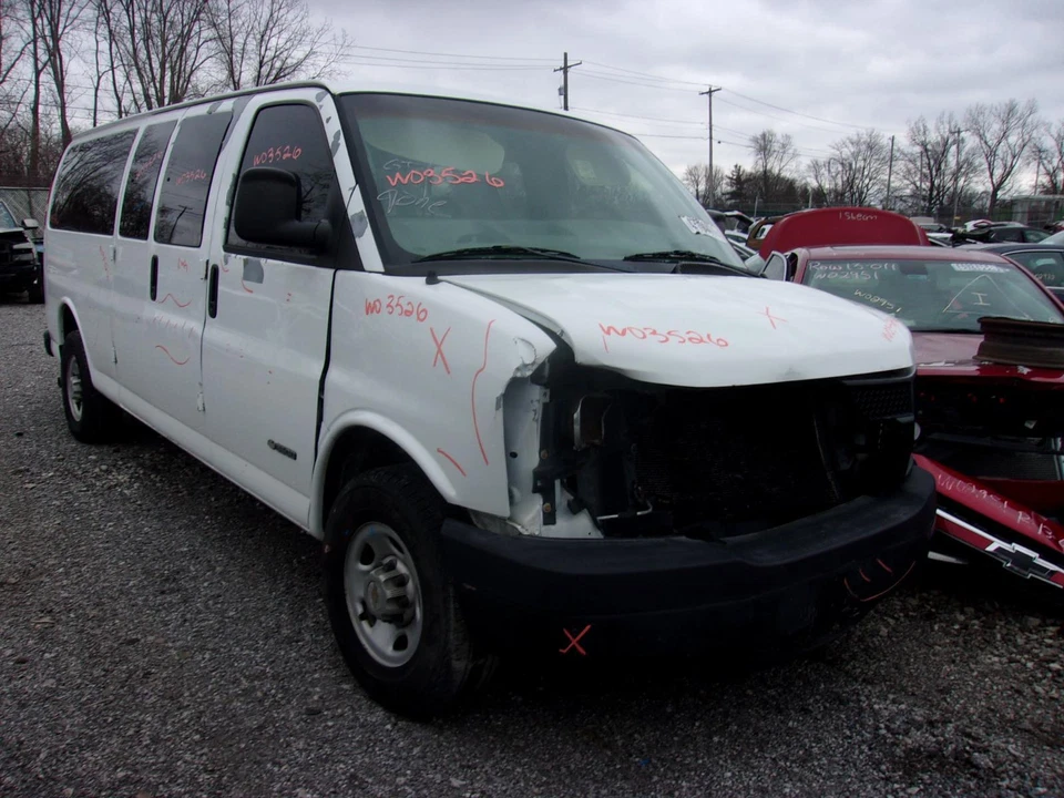 二手左遮阳板 适合:2004 雪佛兰 Express 3500 van L. 乙烯基左 C 级 — 第 4/4 张图片