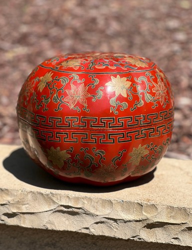 Vintage Large Chinese Red Lacquerware Box Lobed Pumpkin Design Decorative Lidded - Picture 11 of 14