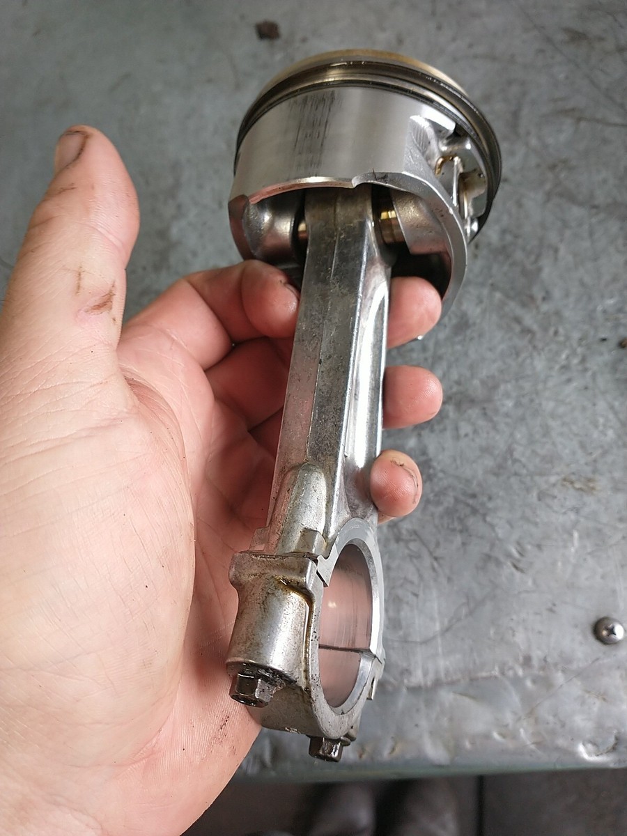 Genuine Briggs And Stratton Piston 499588 And Rod 699699? | eBay 