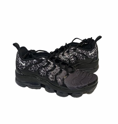 nike air vapormax plus geometric