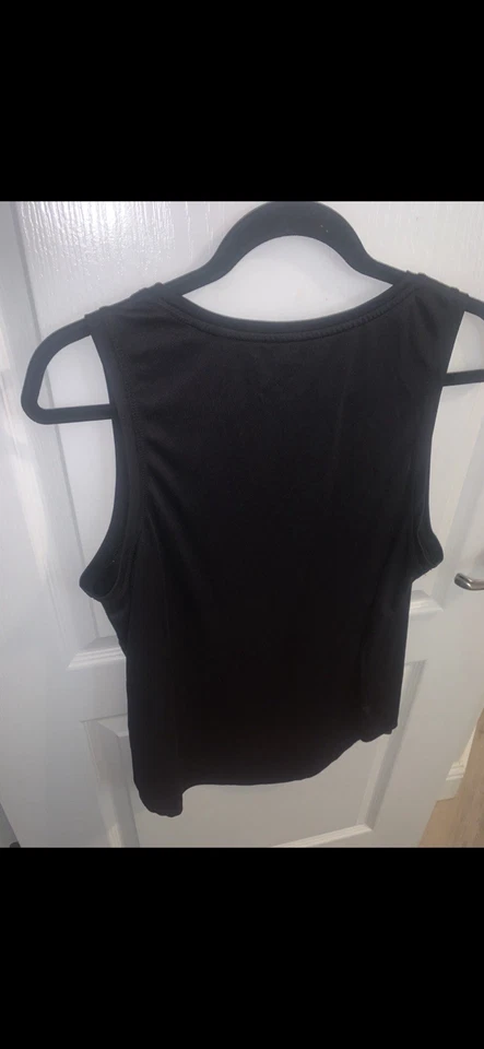 Tek Gear XL 黑色坦克背心 — 第 3/3 张图片