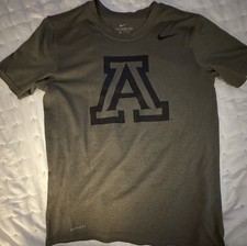 Camiseta University Of Arizona Wildcats Nike Dri Fit Pequeña Paquete 12 Verde Ejército