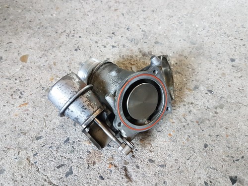 BMW 1er E81 E82 E87 E88 123d N47S Verbindungsrohr Turbolader 7810960 7804641