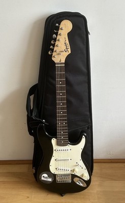 Fender Squier Stratocaster Mini 3/4 Scale Mini Strat schwarz mit Koffer