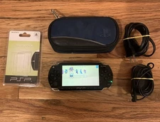 Sony PSP 1001 1000 Series USA Console Black + New OEM Battery | Memory Card