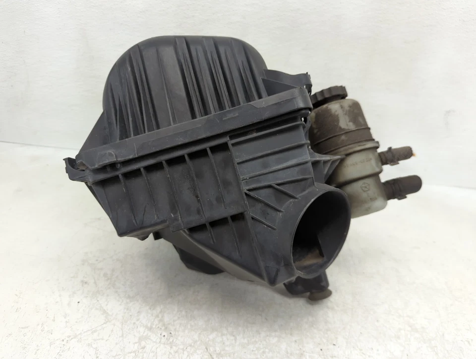 2009-2010 Volkswagen Routan Air Cleaner Intake-duct Hose Tube WY1C0 - Image 3 of 4