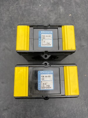 2er SET SOCOMEC TCB 44-50 100 5A 1.5/3VA 0.72/3kV 50-60Hz