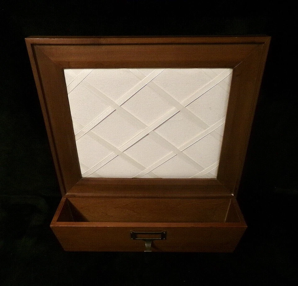 POTTERY BARN SOLID WOOD FRAMED WALL MOUNTED MESSAGE BOARD w/STORAGE POCKET - Image 2 of 4