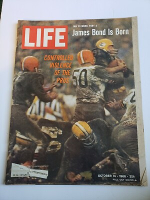 LIFE MAGAZINE OCTOBER 14 1966 PRO Football PHOTOS , Reagan, Chevy vs Ford 