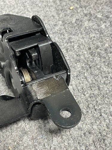 2014-18 BMW X5 Rear Lower Tailgate Actuator 🔒 Right Side OEM 51247351058 - Picture 7 of 16