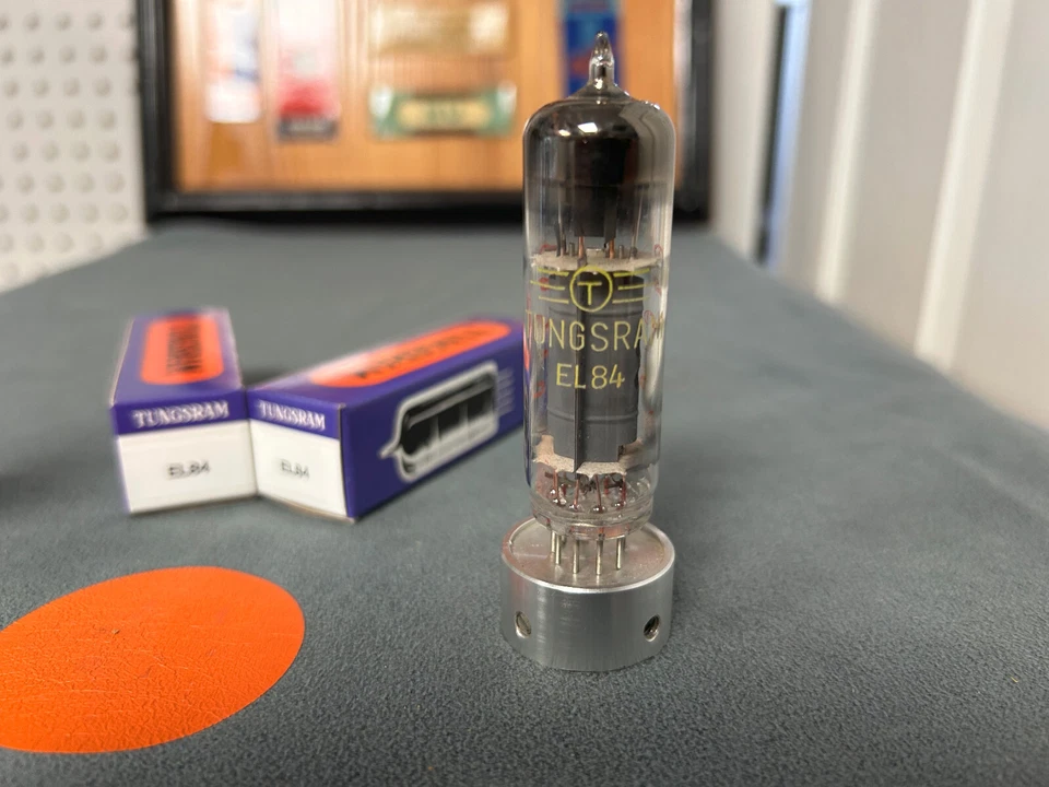 2 tubos Tungsram EL84 - NUEVO EN CAJA emparejado - Amplitrex / MaxiMatcher probado Foto 3 de 4