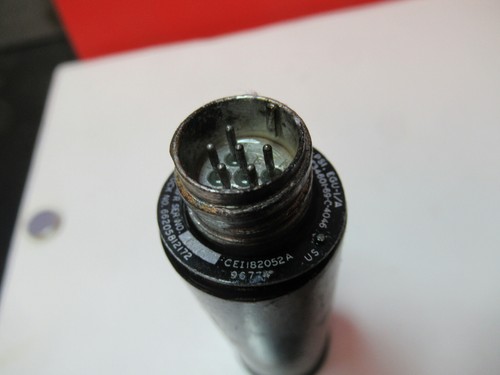 INDICATOR AIRCRAFT OIL PRESSURE 18-2052 EGU-1/A 66205812172 AS PICTURED &C1-A-24 - Picture 7 of 12