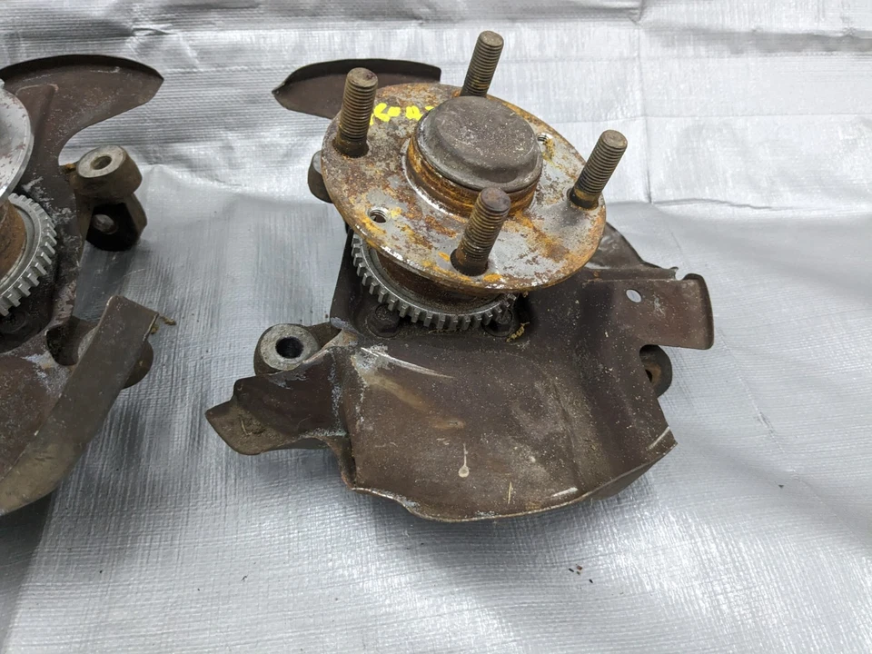 Par de nudillos de buje de husillo delantero izquierdo y derecho Mazda Miata 1994-1997 94NAPZ Foto 3 de 4