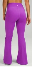 NWT Lululemon Groove Super-High-Rise Split-Hem Flare Pant in Moonlit Magenta 10