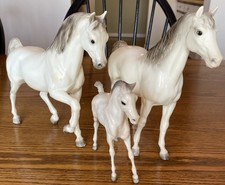 Set 3 Breyer Arabian Family Mare Foal Stallion Alabaster Grey Mane Horse Glossy