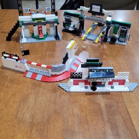 LEGO 75883 Mercedes AMG Petronas Formula One Team Speed Champion Incomplete READ