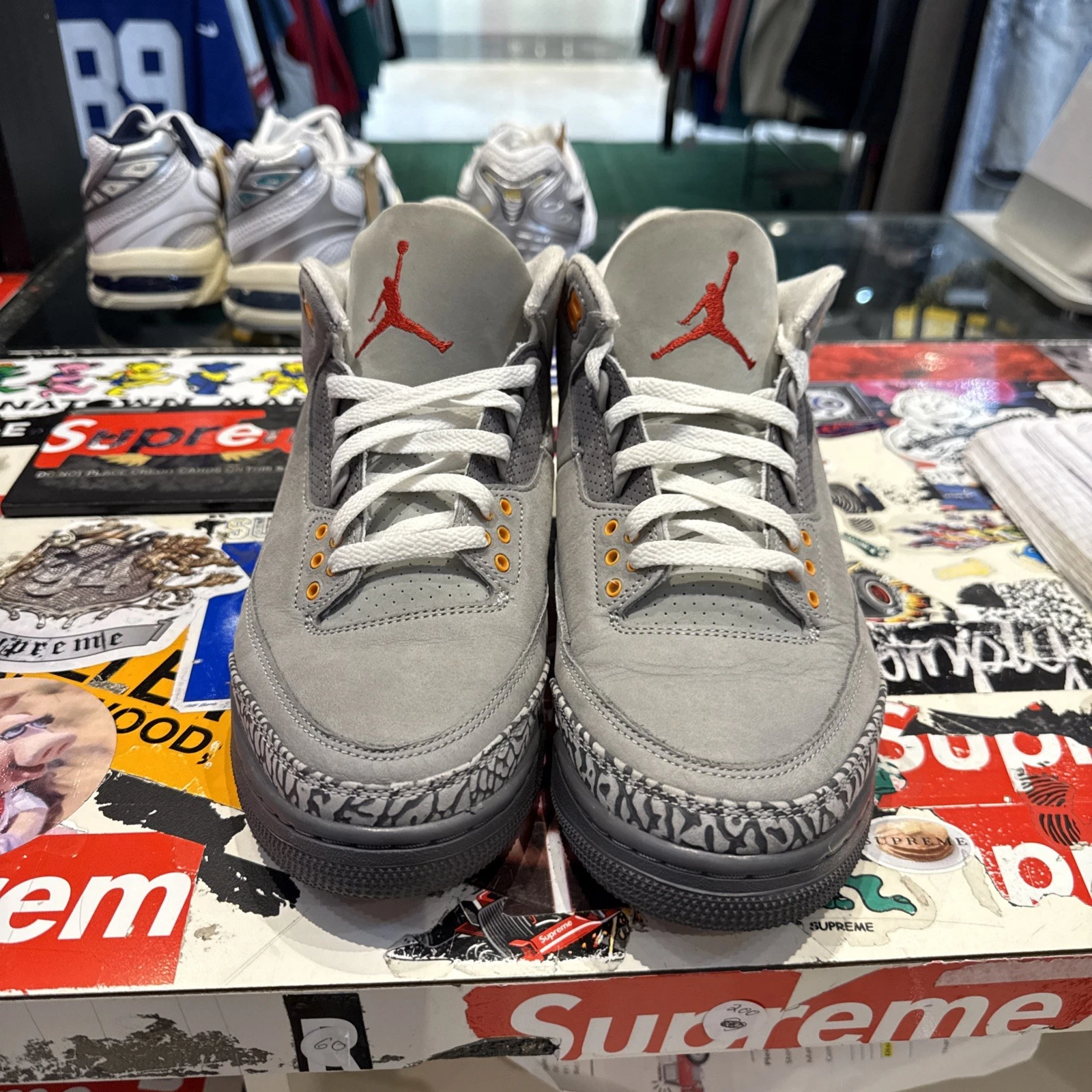 Taglia 10 Jordan 3 Retro Mid Cool Grigio