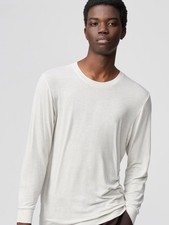 Uniqlo HEATTECH Extra Warm Cashmere Blend T Shirt