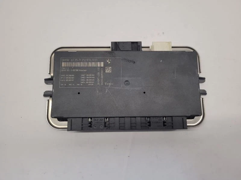 2011 11 BMW 750I 750LI FOOTWELL CONTROL MODULE 61359251976 - Image 4 of 4