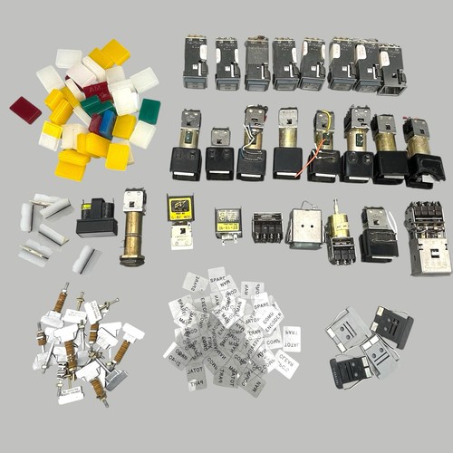 Vintage Master Specialties Pushbutton Indicating Aviation Switches PARTS LOT
