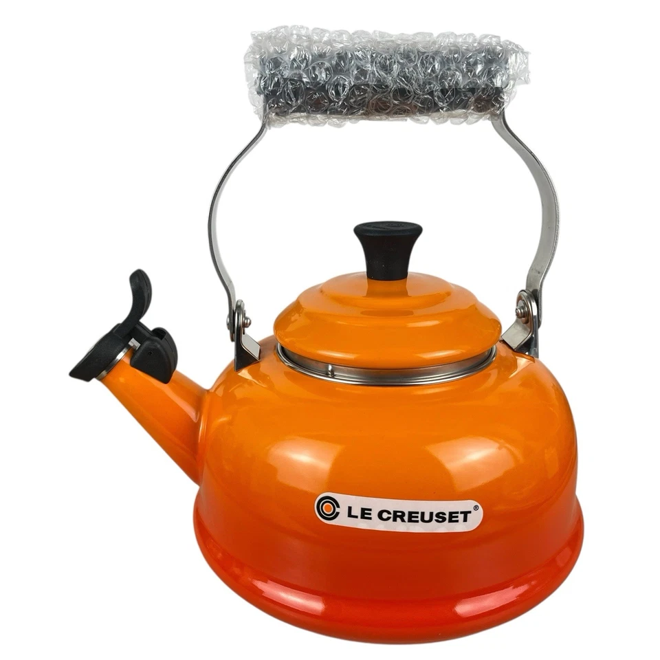 Hervidor de agua clásico Le Creuset de 1,7 cuartos de galón de acero esmaltado llama NUEVO Foto 3 de 4