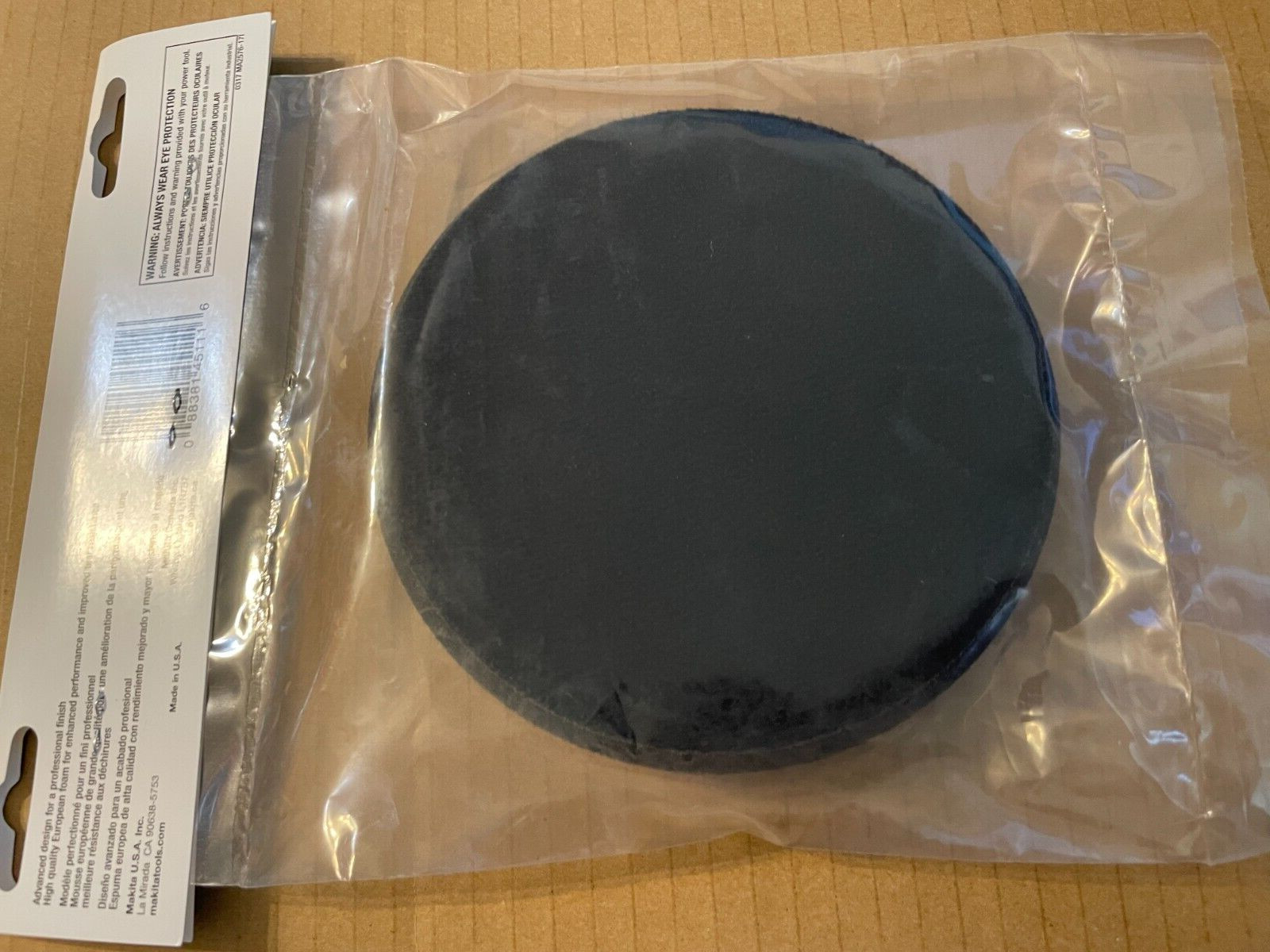 Makita T-02680 5-1/2" Hook & Loop Foam Polishing Pad, Black