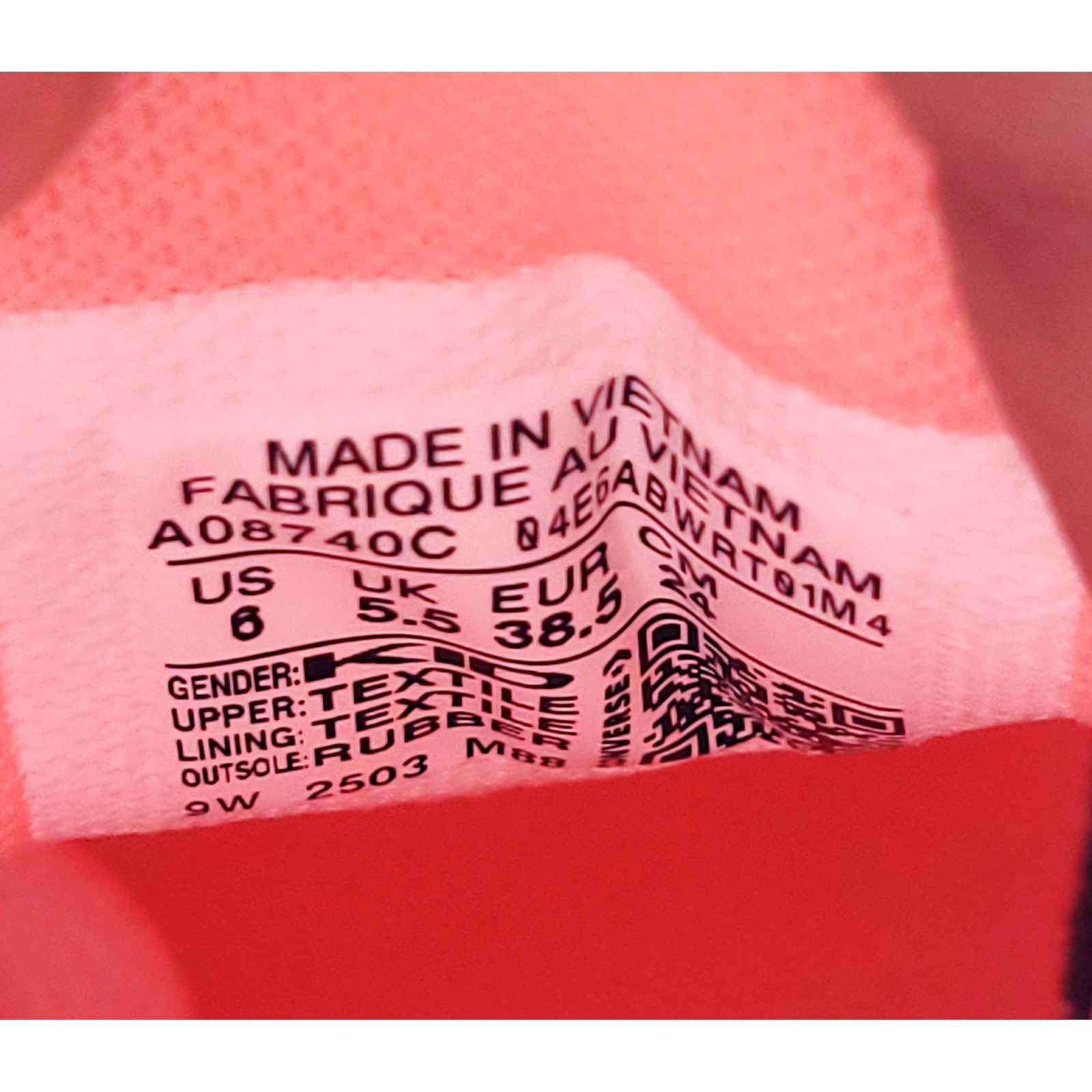 NWOT Converse Chuck Taylor All-Star Peach Crochet Low-Top Sneaker - Size 6 thumbnail 7