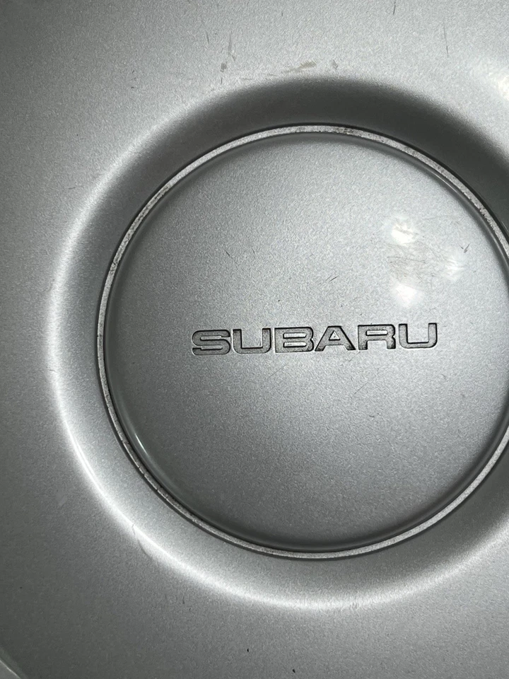 1995-1998 GENUINO SUBARU LEGACY 14” tapacubos cubierta de rueda 60525, 28811-AC130 Foto 2 de 4