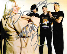 * AMYL AND THE SNIFFERS * signed 8x10 photo * CARTOON DARKNESS * COA *