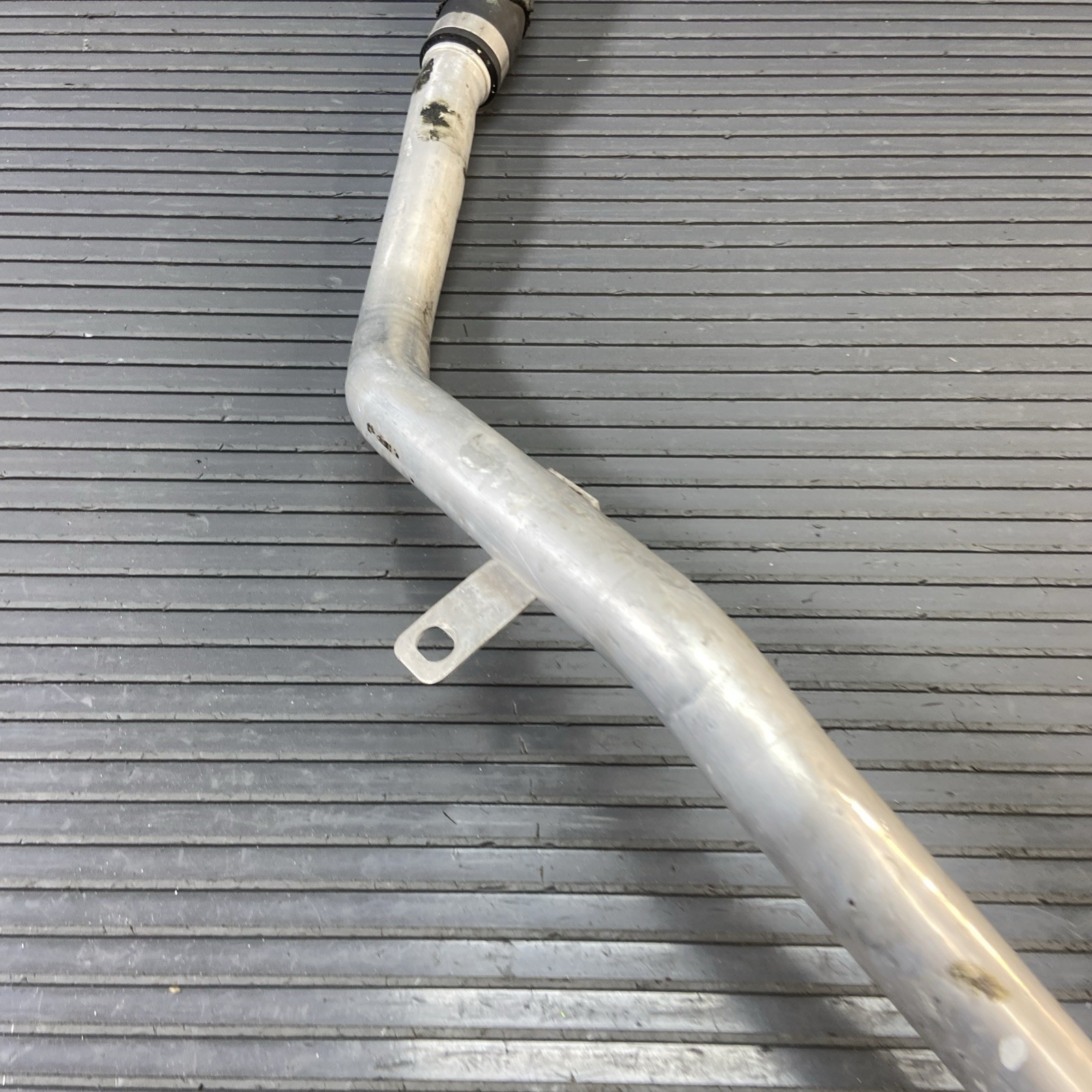 BMW i8 2014-2020 Front Return hose