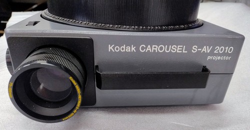 Kodak Carousel S-AV2010 Slide Projector Lens & Carry Case + More - Picture 15 of 22