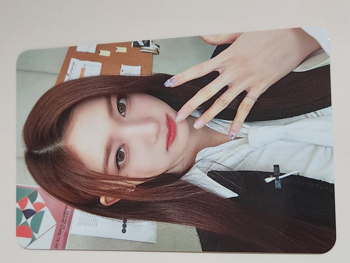 IVE random photocard pack 2024 2nd fanmeeting MAGAZINE IVE