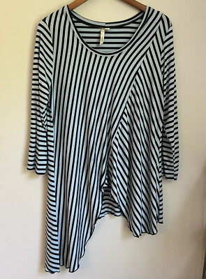 COMFY USA Women s Medium Blue Black Striped Jersey Knit Tunic Top Lagenlook