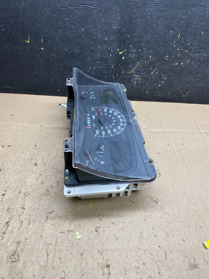 1998 年至 2002 年林肯镇汽车测速表集群 u4856 DG — 第 3/4 张图片