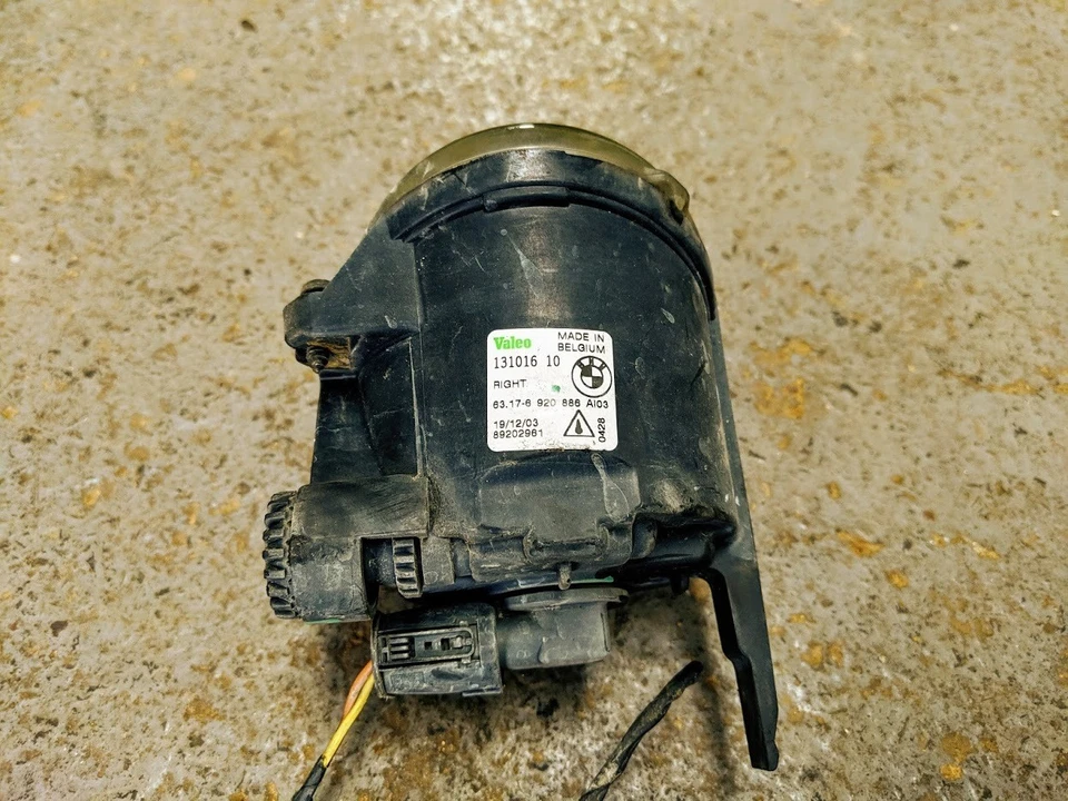 Farol de neblina BMW X5 OS LADO DIREITO DO MOTORISTA 6920886 E53 2003 - 2006 - Imagem 2 de 2