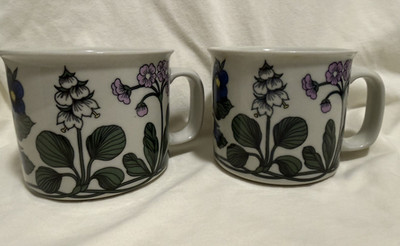 Arabia Finland Flora Ceramic Floral Mugs Two-Piece Set Dishwasher Safe