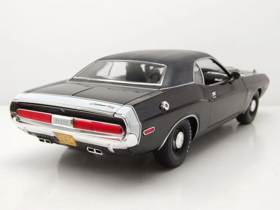 Dodge Challenger R/T 426 HEMI 1970 Nero The Black Ghost 1:18 Greenlight - Immagine 2 di 4