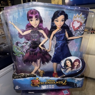 RARE Disney Descendants 2 Mal & Evie Isle of the Lost New Toys R Us Exclusive